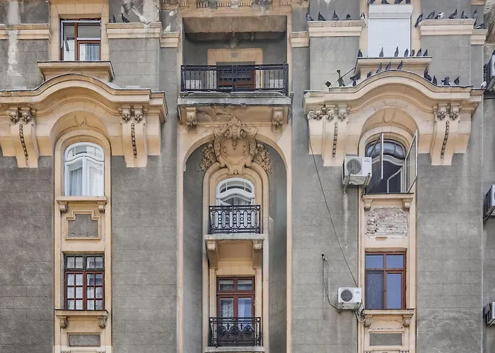 Charm By Victoriei Apartman *